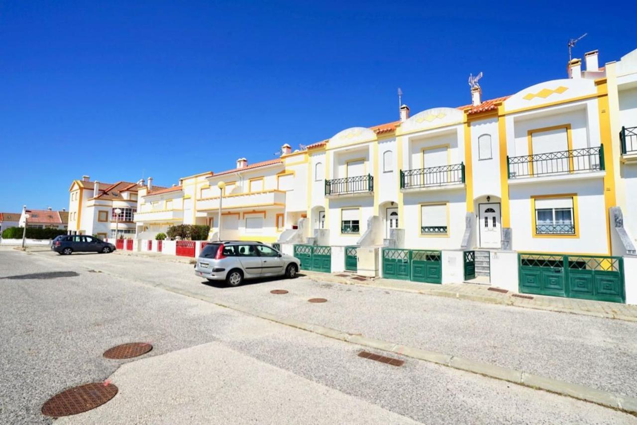 Baleal Happiness Surf House Villa Ferrel  Eksteriør billede